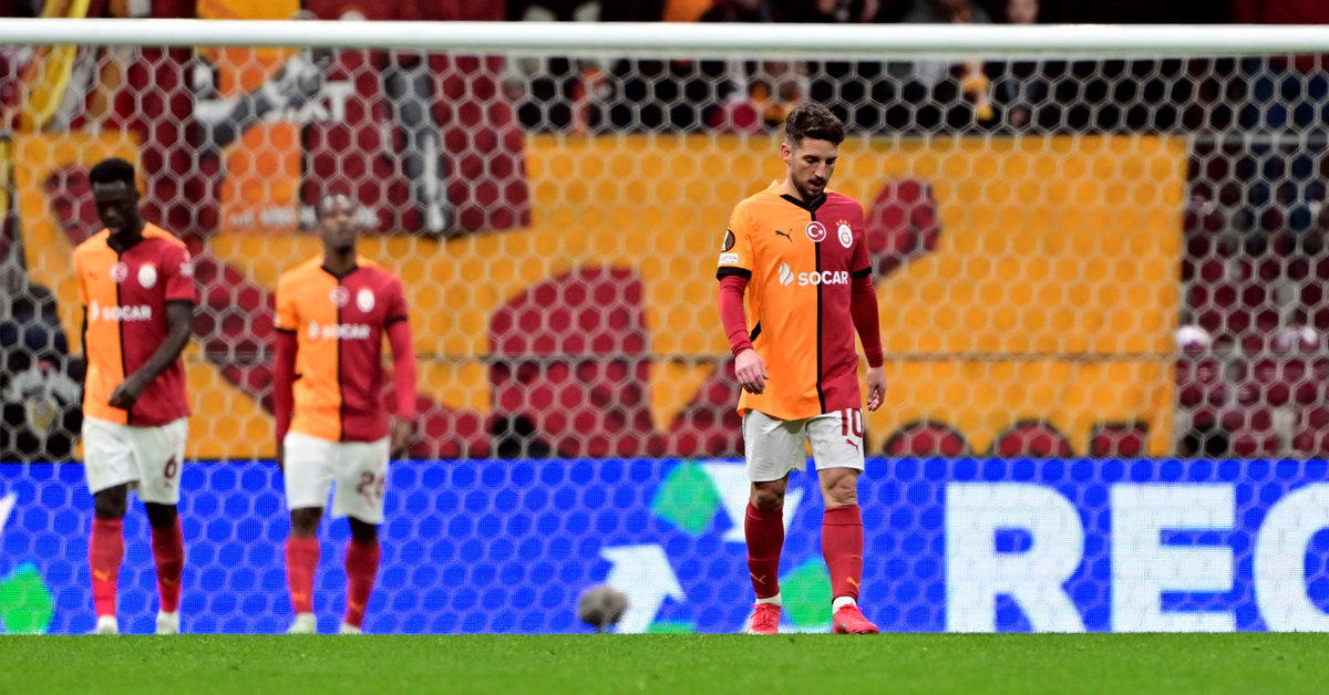 Spor yazarları Galatasaray’ın AZ Alkmaar’a elenmesini değerlendirdi: İşte ligimizin hali!