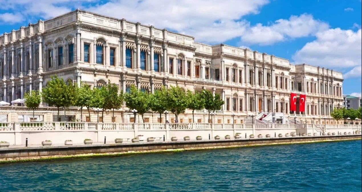 Boğaz manzarasında oruç açmak 6 bin lira